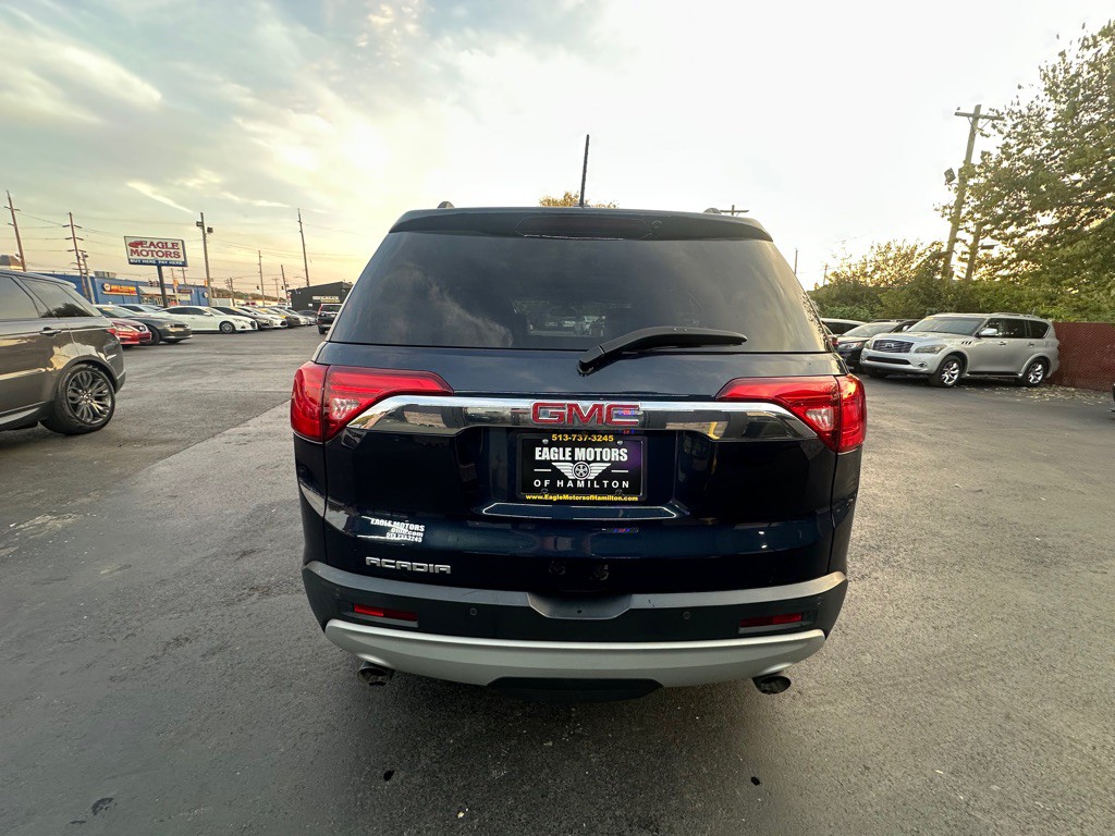 2017 GMC Acadia Image 7