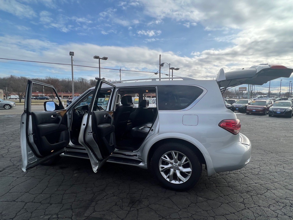 2012 INFINITI QX56 Image 27