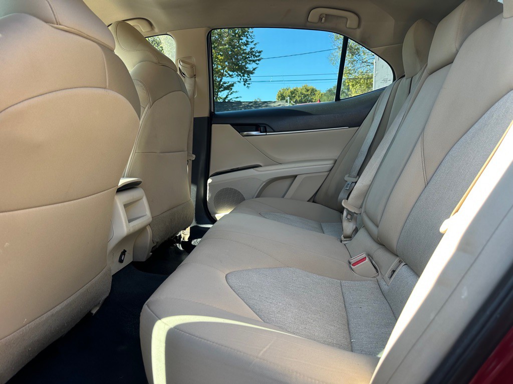 2019 Toyota Camry Image 5
