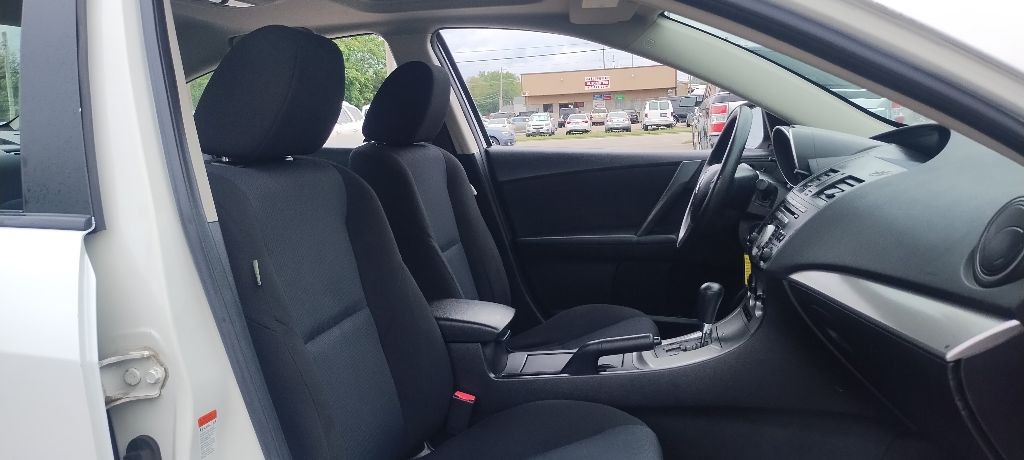 2010 Mazda Mazda3 Image 11