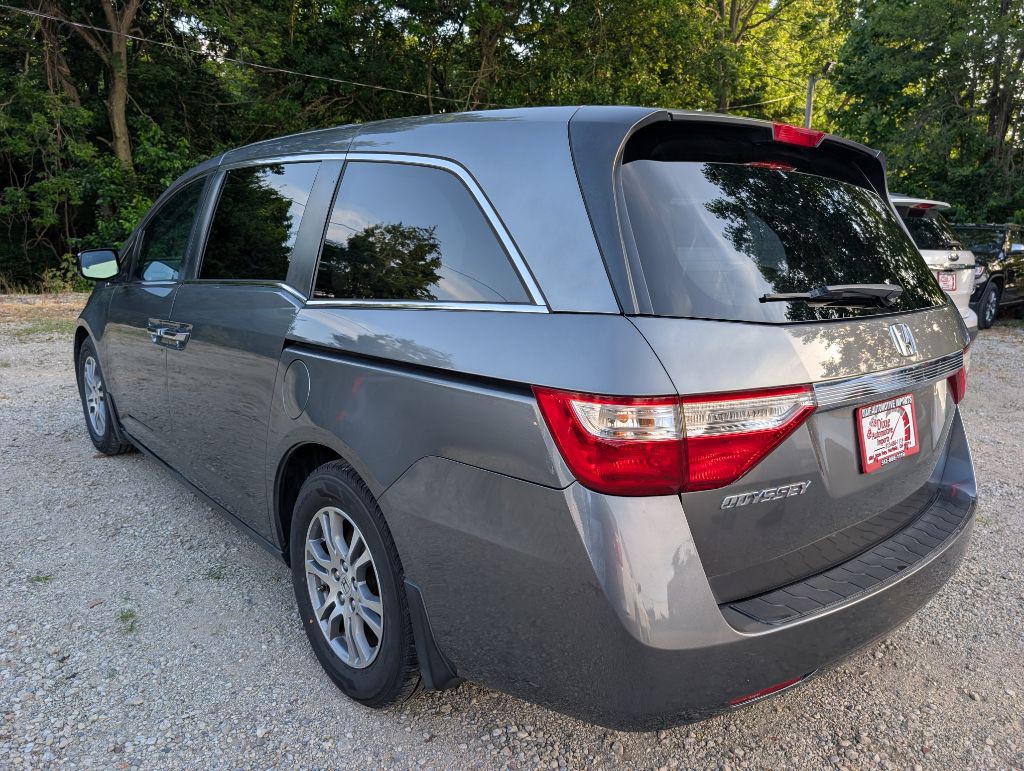 2011 Honda Odyssey Image 4