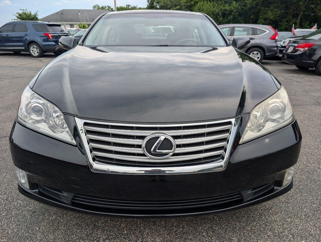 2010 Lexus ES Image 2