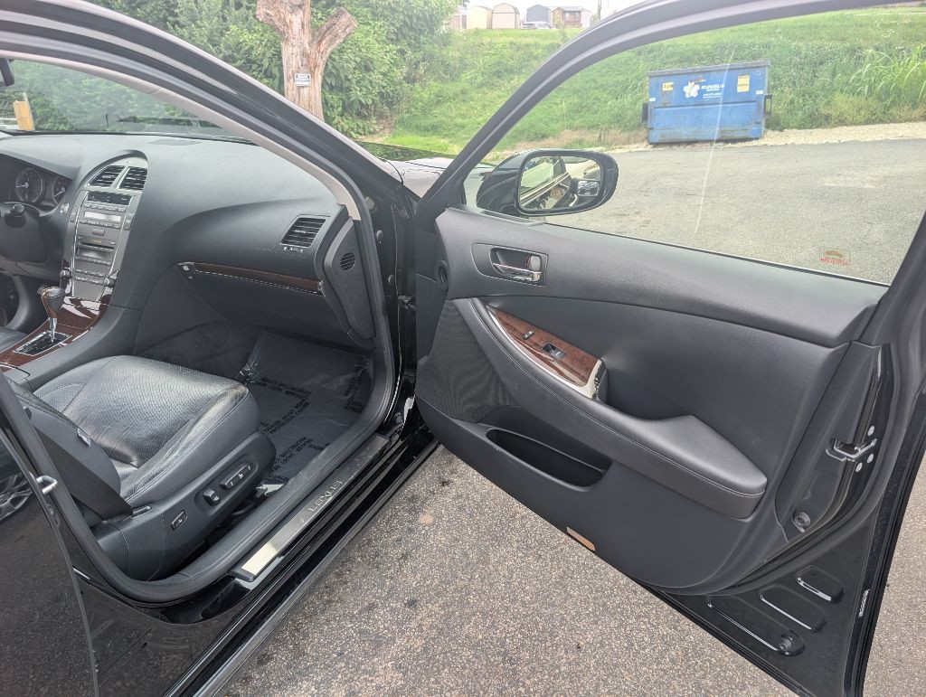 2010 Lexus ES Image 9