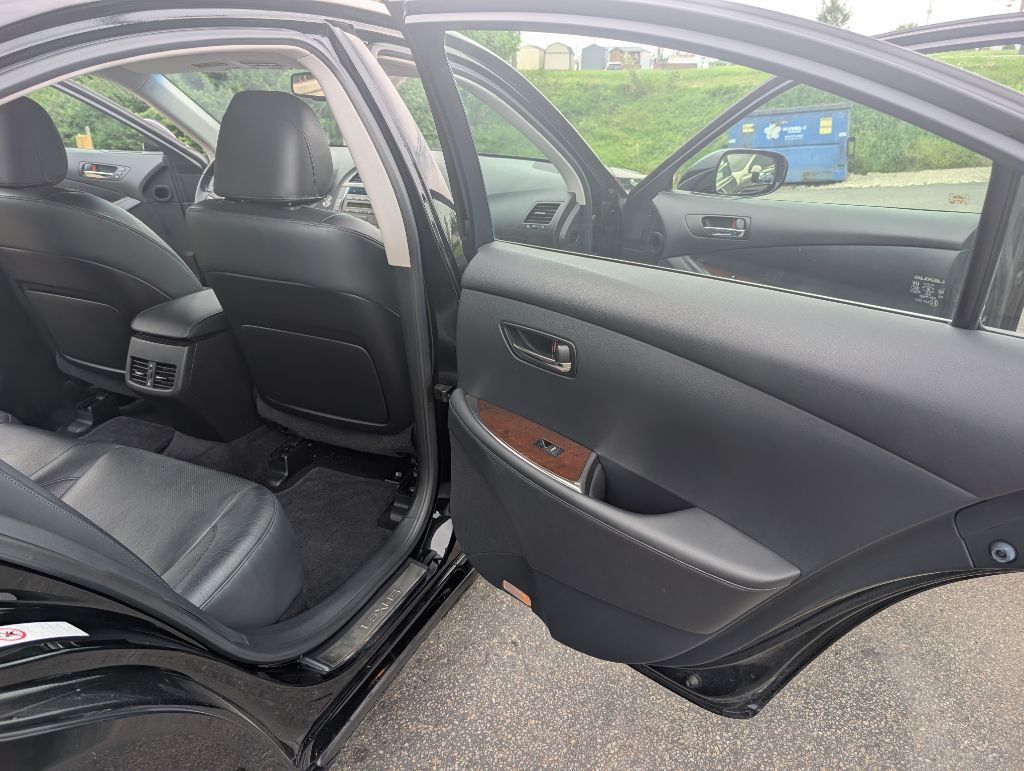 2010 Lexus ES Image 10