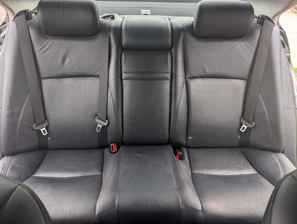 2010 Lexus ES Image 12