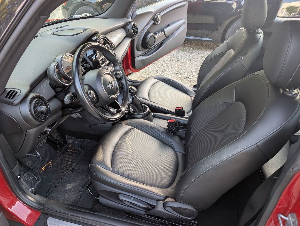 2014 MINI Cooper Image 9