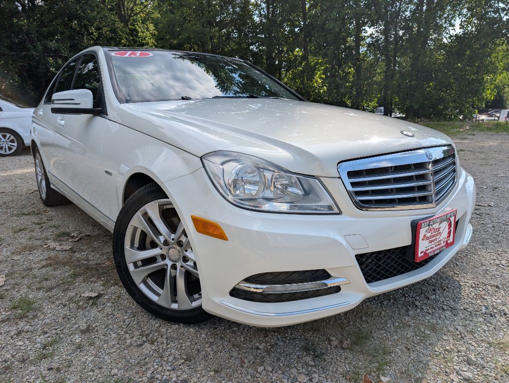 2012 Mercedes-Benz C-Class Image 1