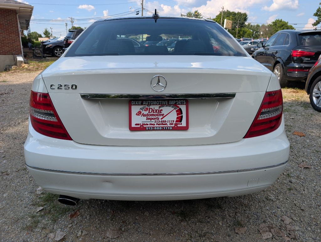 2012 Mercedes-Benz C-Class Image 6
