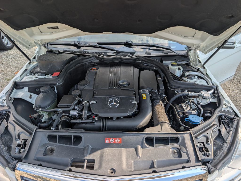 2012 Mercedes-Benz C-Class Image 20