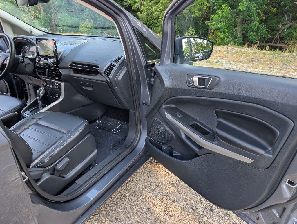 2019 Ford Econoline Image 10