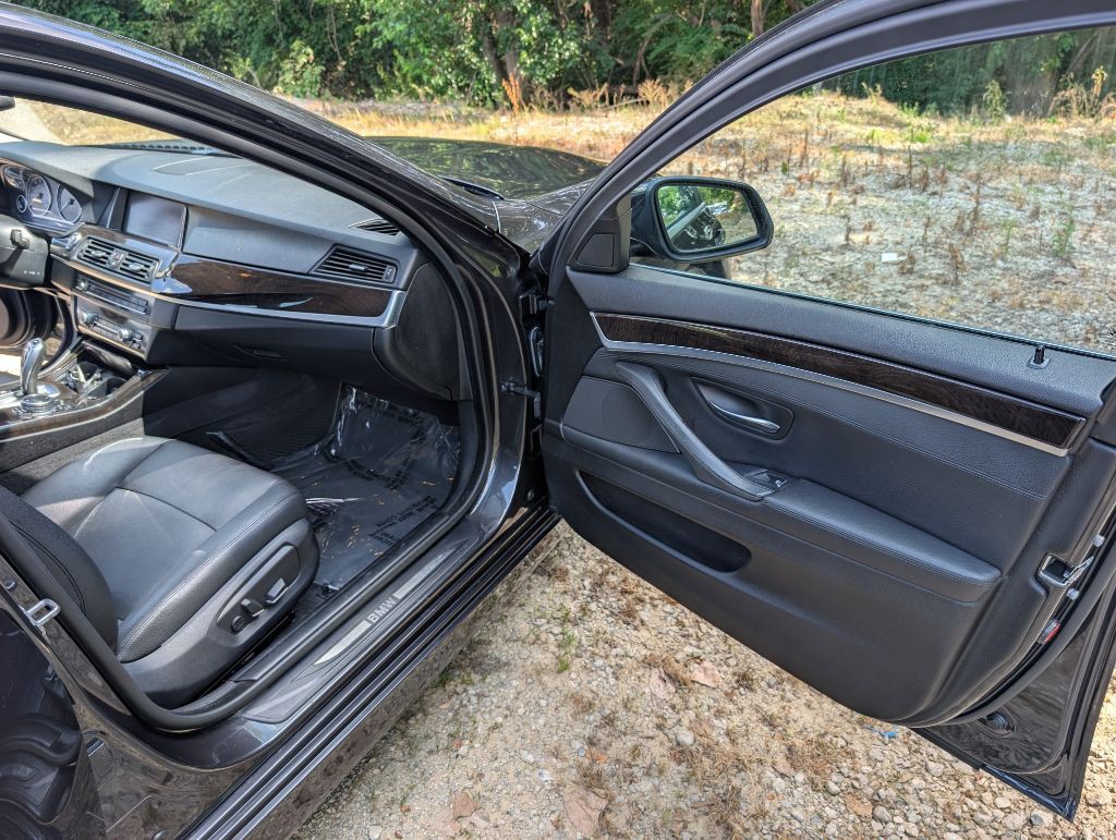 2014 BMW 5 Series Image 10
