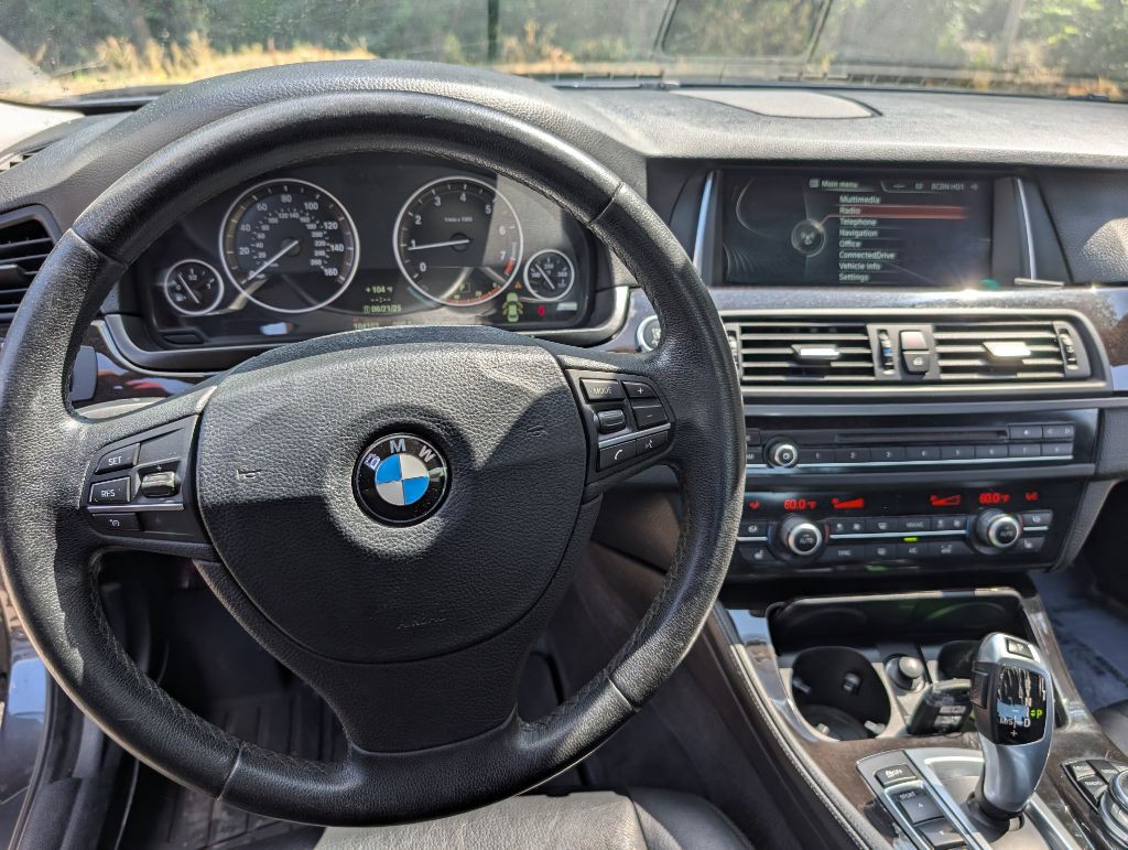 2014 BMW 5 Series Image 16