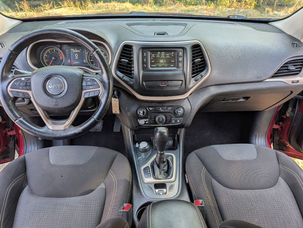 2017 Jeep Cherokee Image 15
