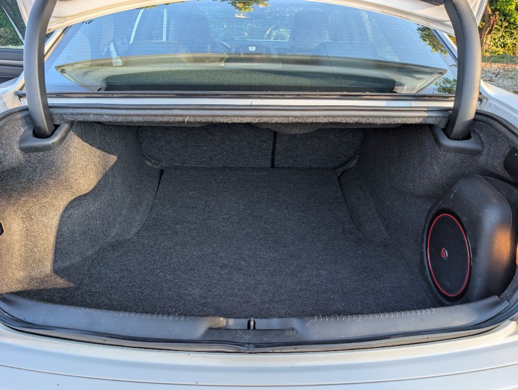2015 Chrysler 300 Image 19