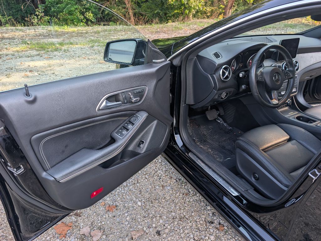2018 Mercedes-Benz CLA-Class Image 7
