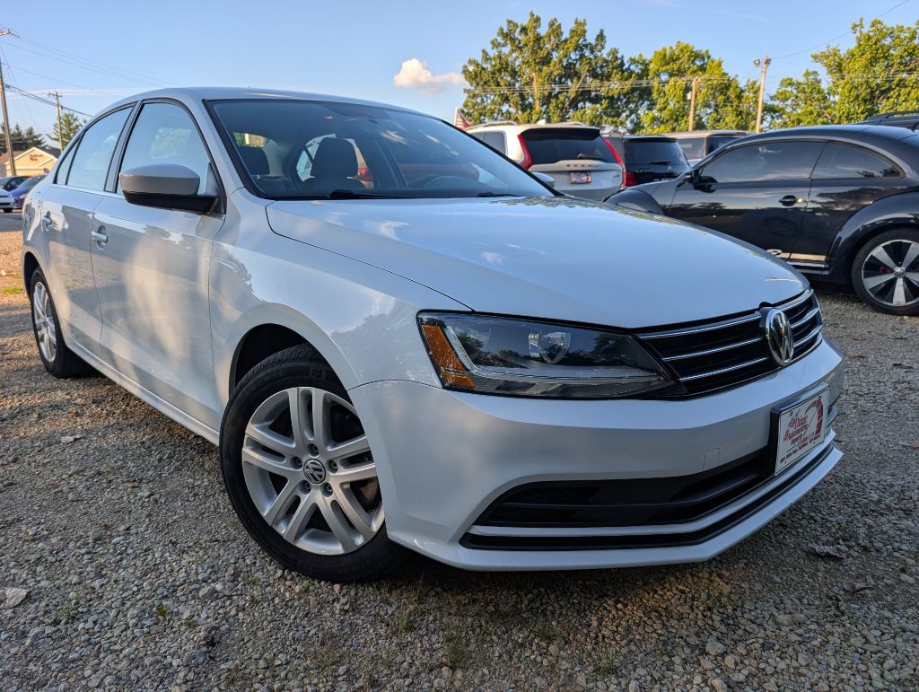 2017 Volkswagen Jetta Image 1