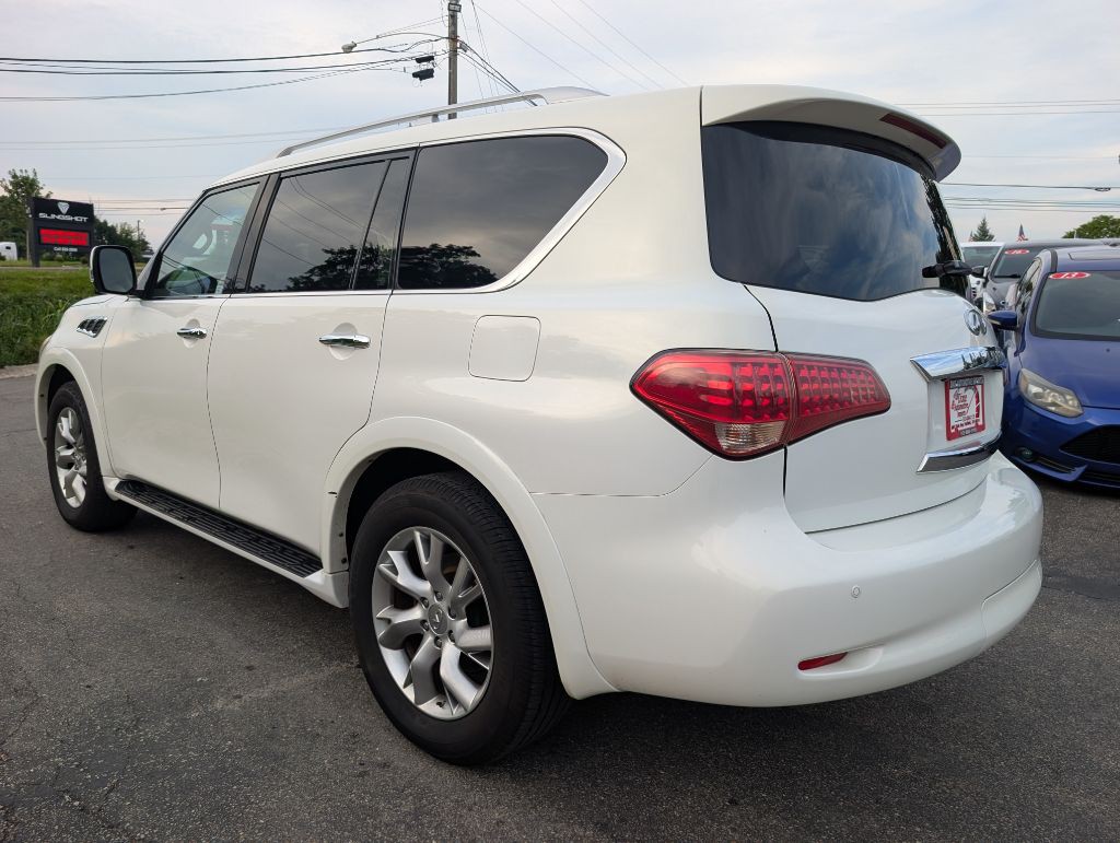 2012 INFINITI QX56 Image 5