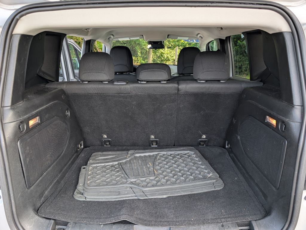 2015 Jeep Renegade Image 19