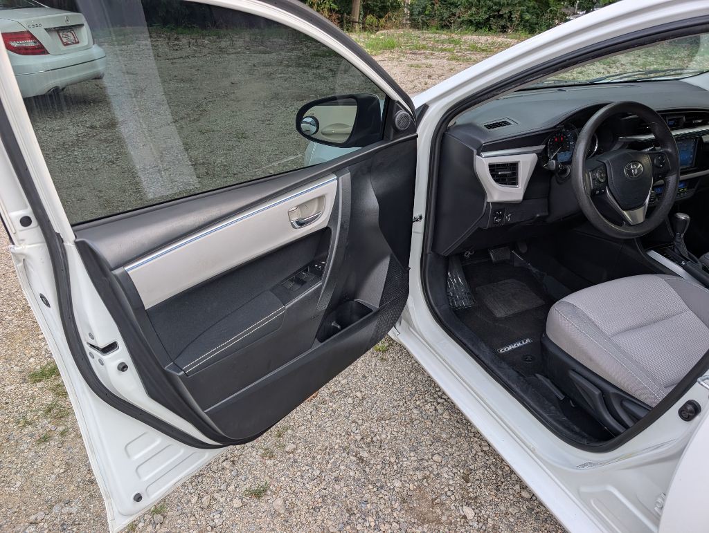 2014 Toyota Corolla Image 8