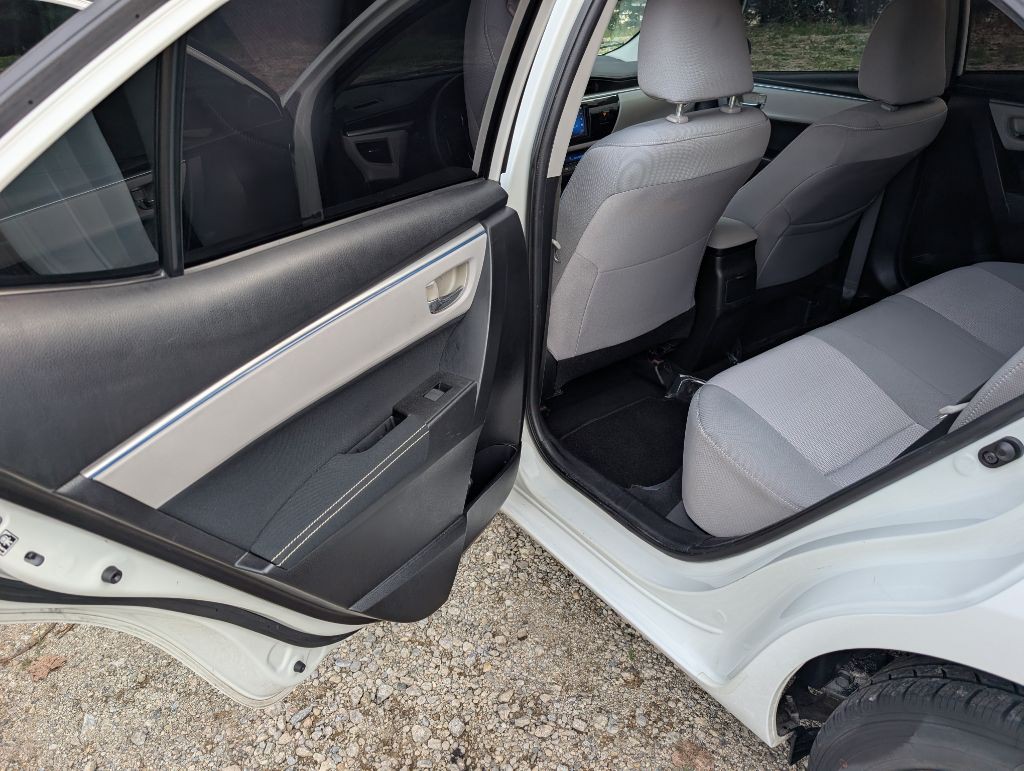 2014 Toyota Corolla Image 9