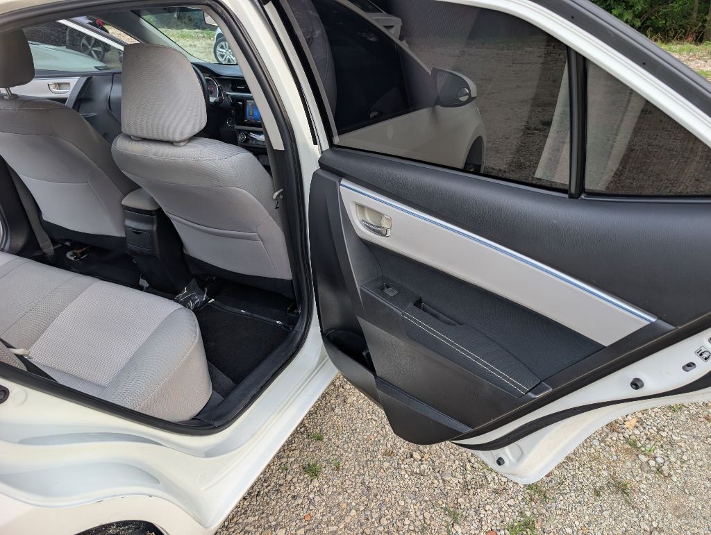 2014 Toyota Corolla Image 11