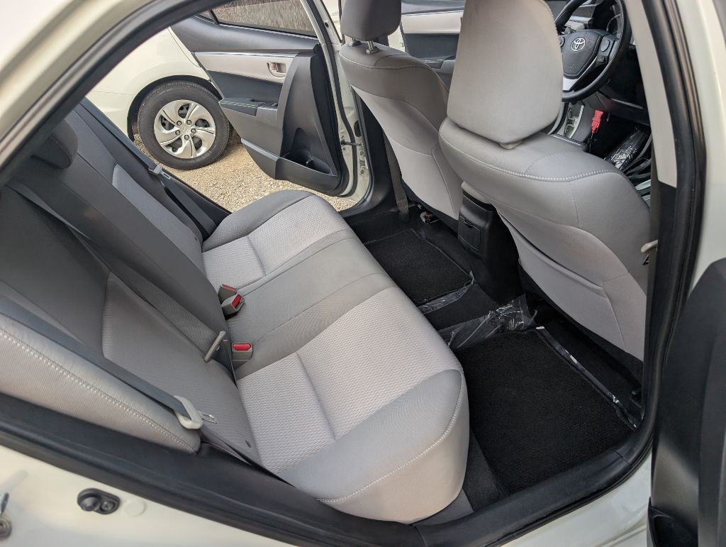 2014 Toyota Corolla Image 12