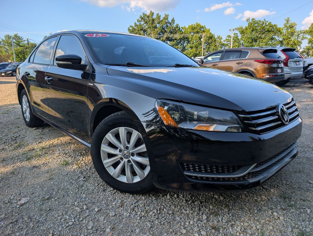 2015 Volkswagen Passat Image 1