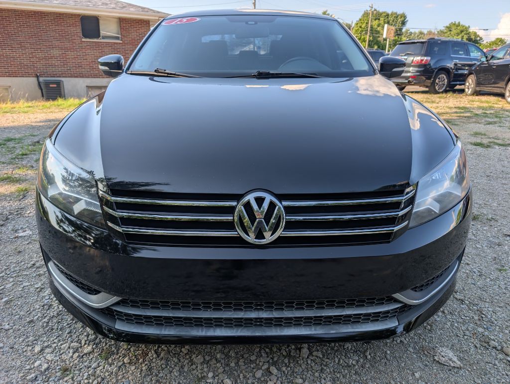 2015 Volkswagen Passat Image 2