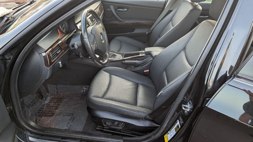 2009 BMW 3 Series Image 14