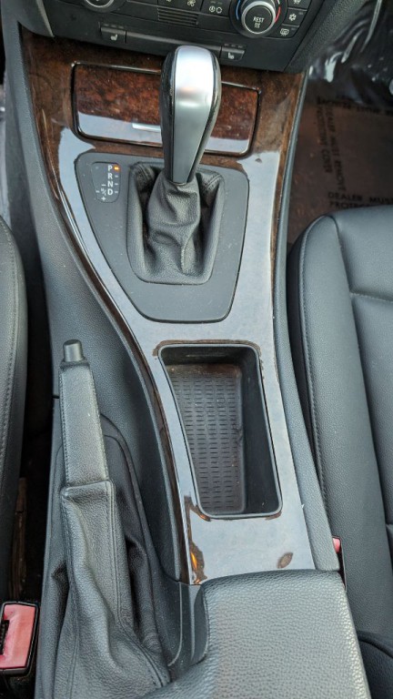 2009 BMW 3 Series Image 19