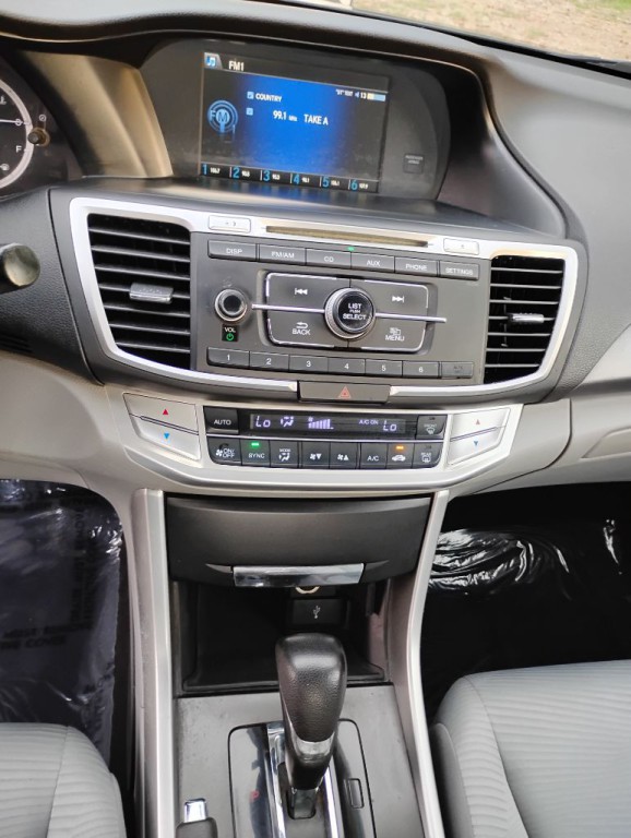 2014 Honda Accord Image 16