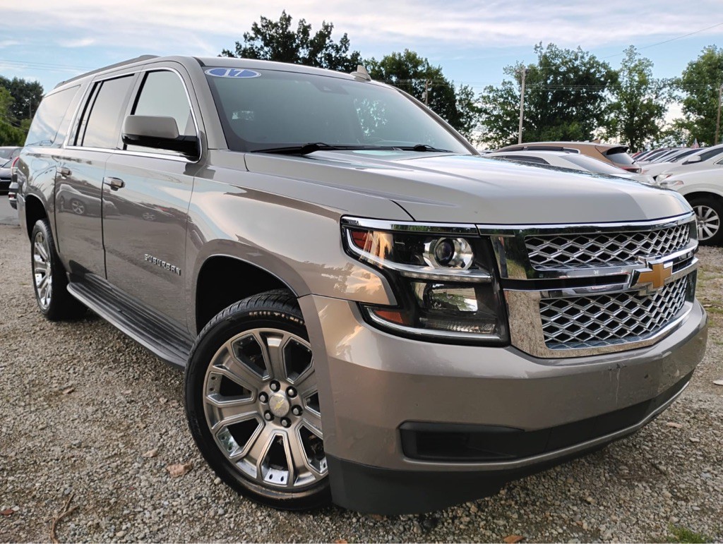 2017 Chevrolet Suburban Image 1
