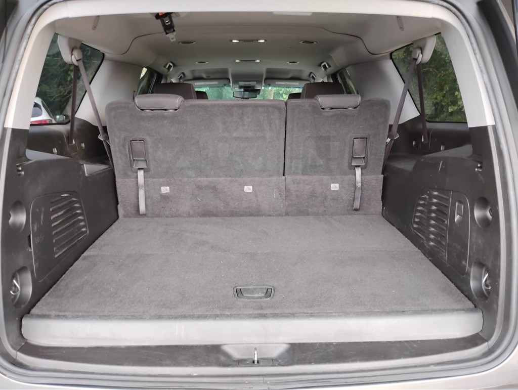 2017 Chevrolet Suburban Image 18