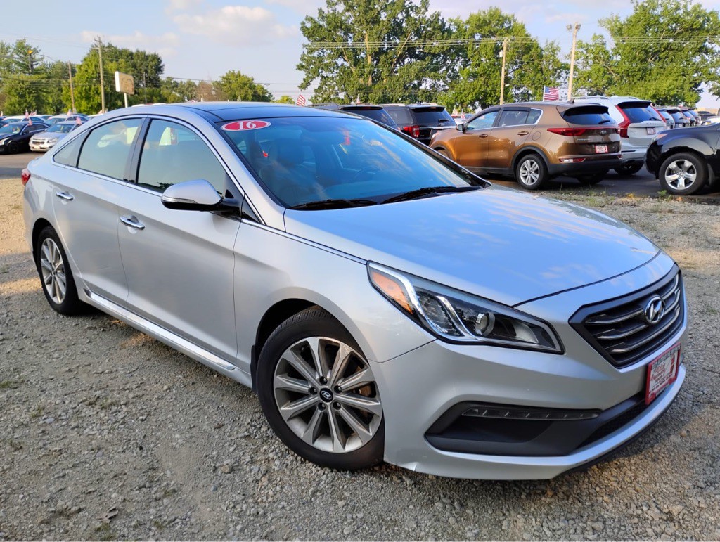 2016 Hyundai Sonata Image 1