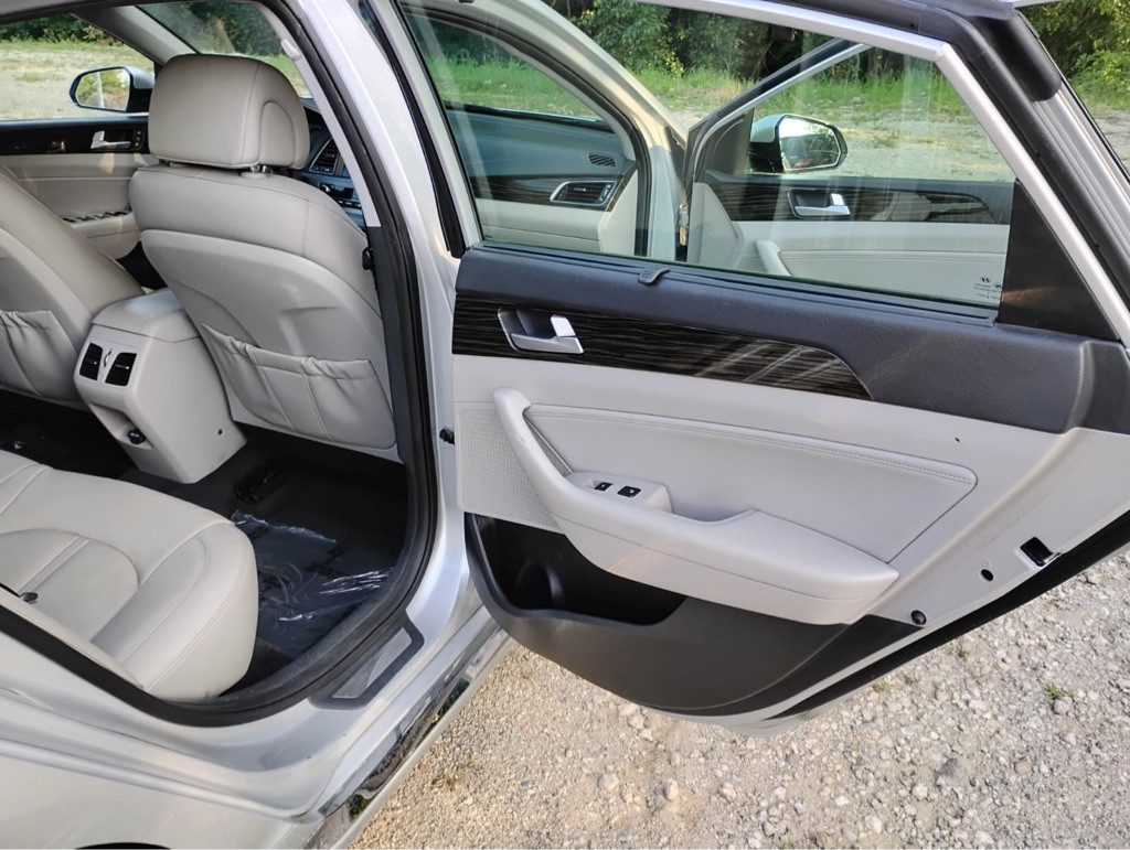 2016 Hyundai Sonata Image 8