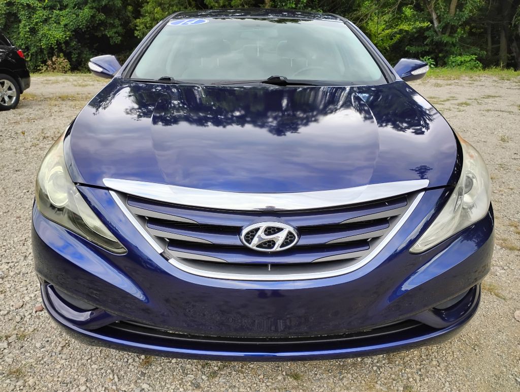 2014 Hyundai Sonata Image 2