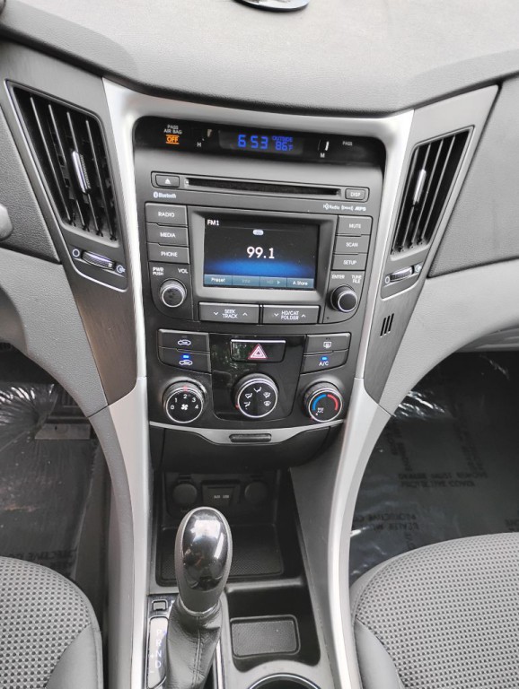 2014 Hyundai Sonata Image 16