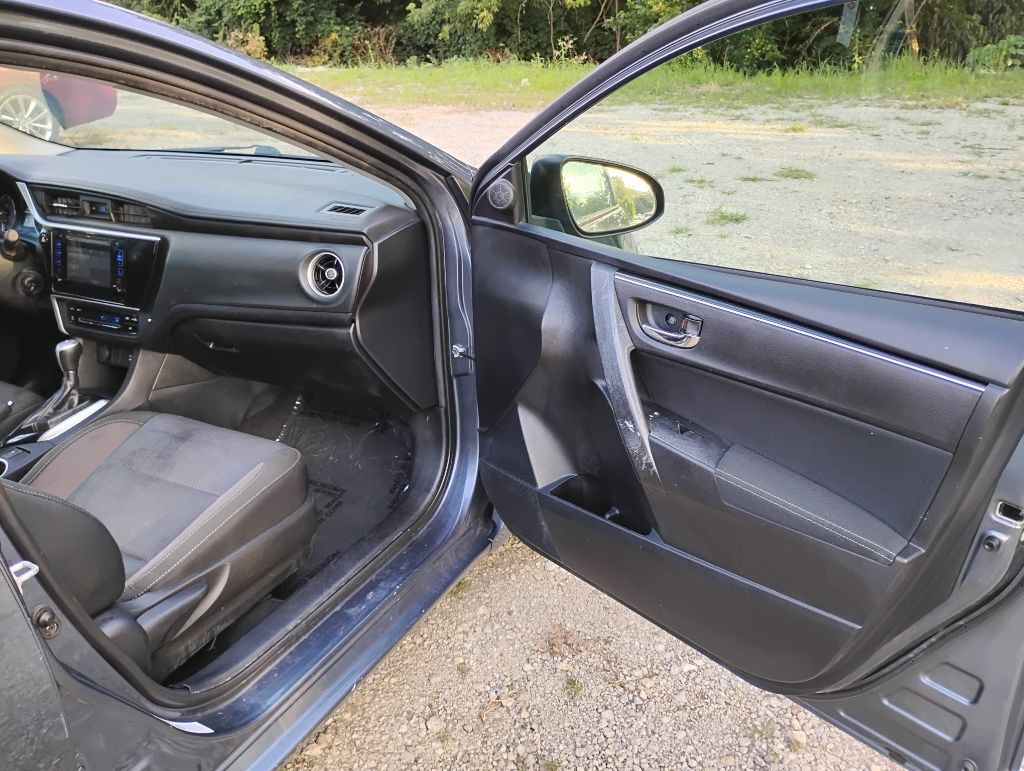 2018 Toyota Corolla Image 9