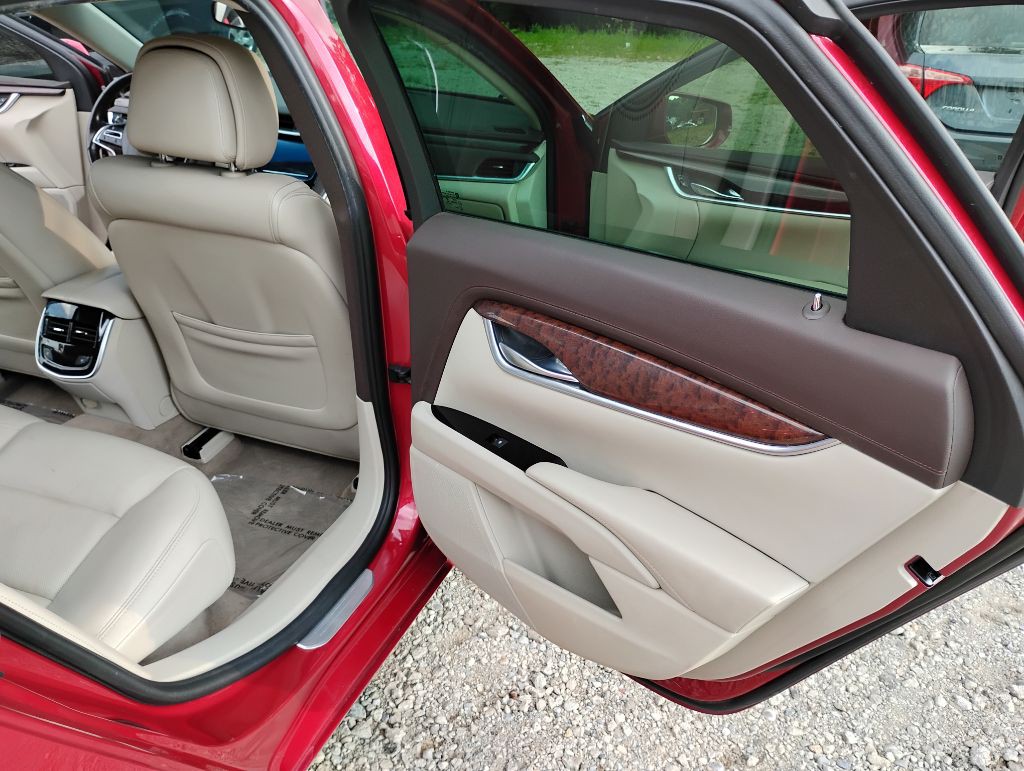 2013 Cadillac XTS Image 9