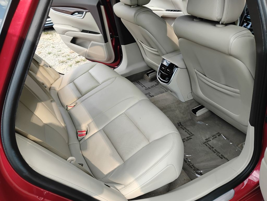 2013 Cadillac XTS Image 10