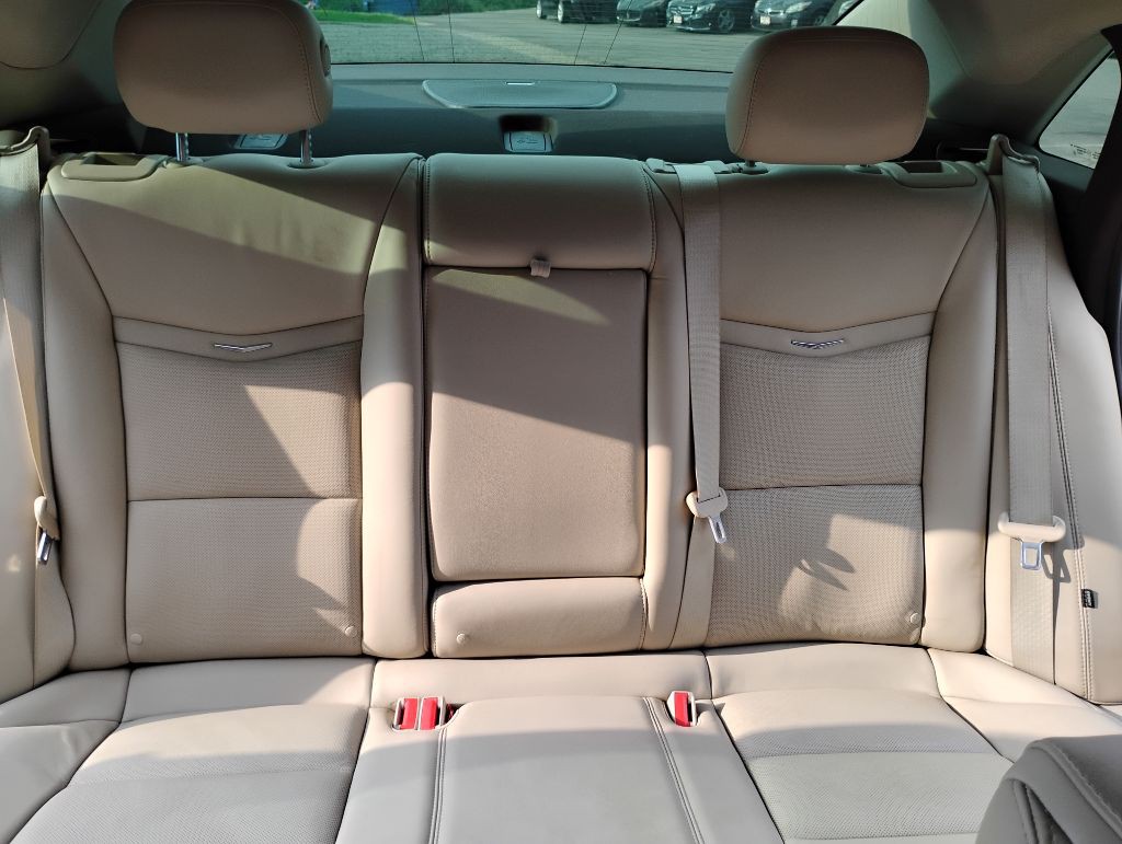 2013 Cadillac XTS Image 11