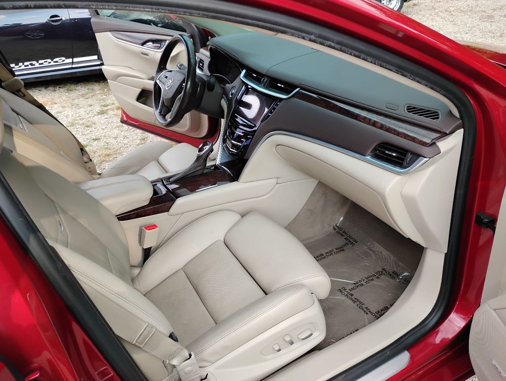 2013 Cadillac XTS Image 12