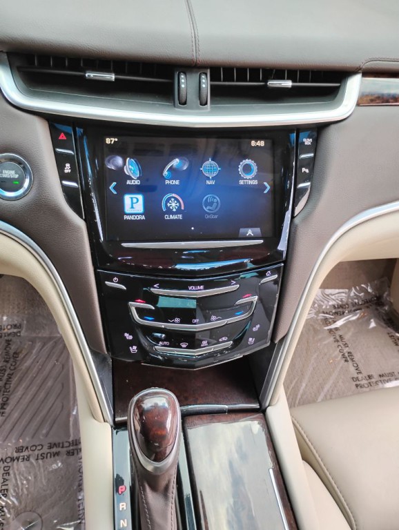 2013 Cadillac XTS Image 16
