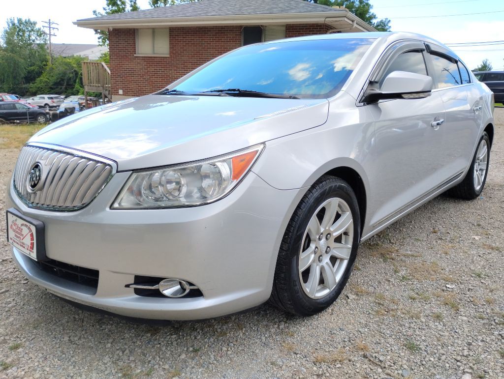 2010 Buick Lacrosse Image 2