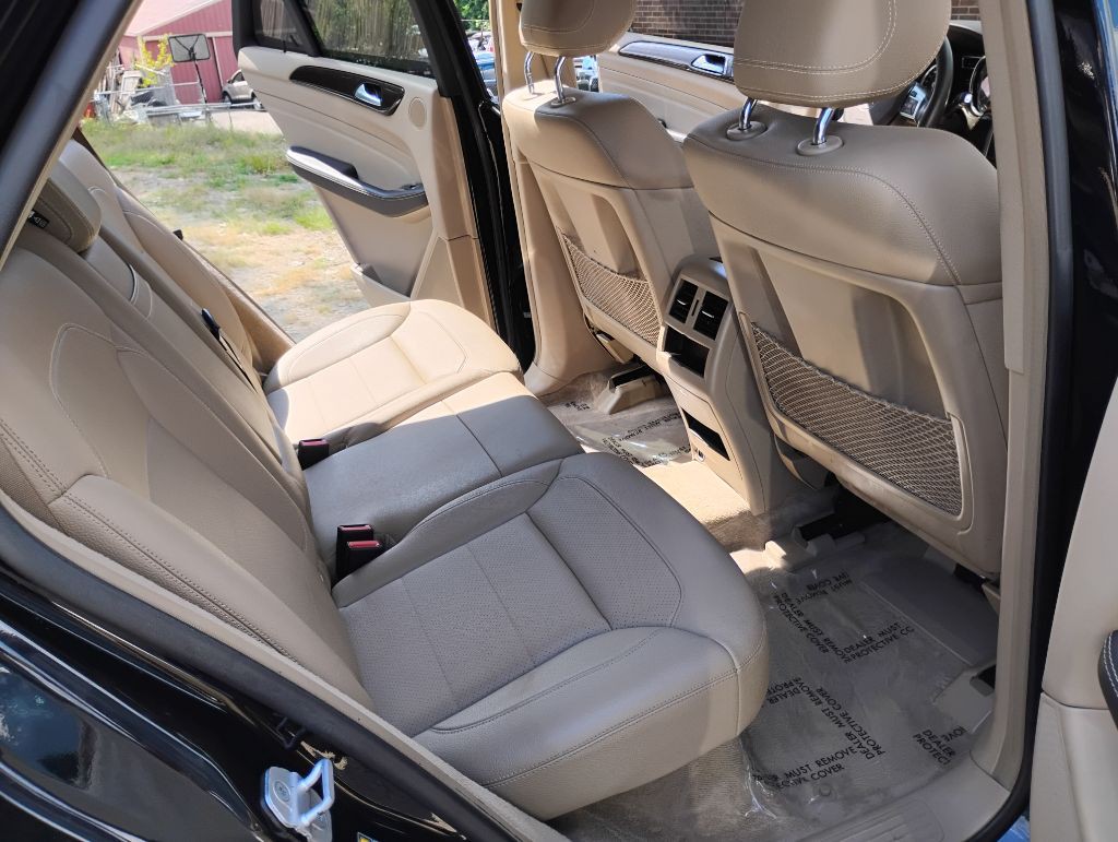 2015 Mercedes-Benz M-Class Image 12