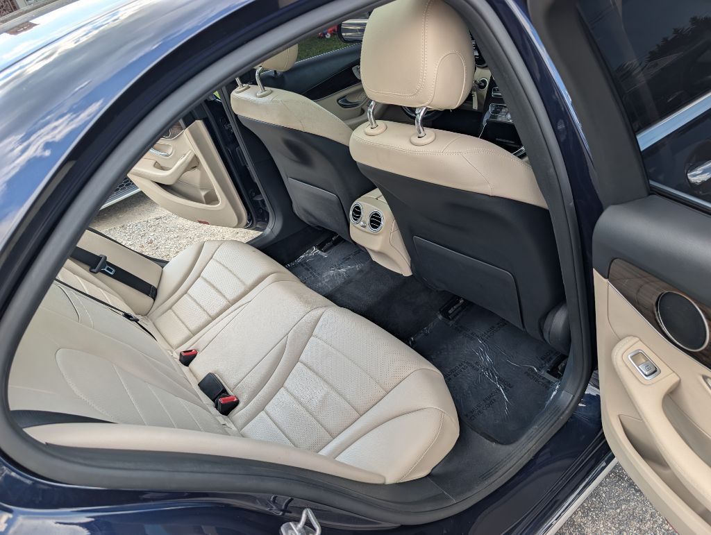 2017 Mercedes-Benz C-Class Image 11