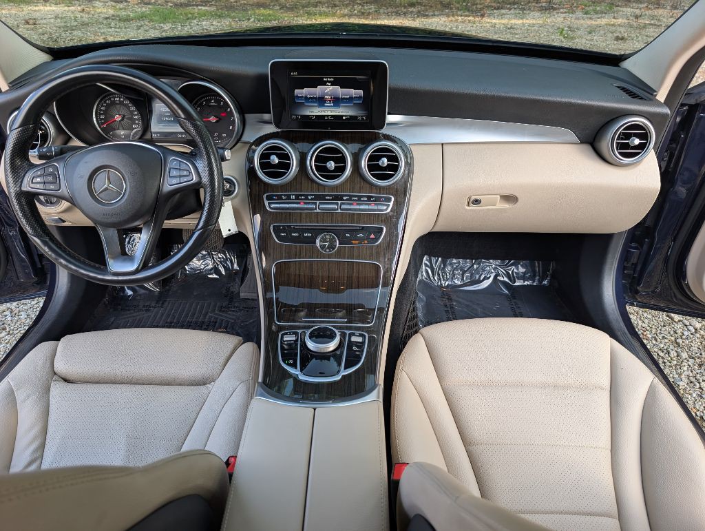 2017 Mercedes-Benz C-Class Image 12