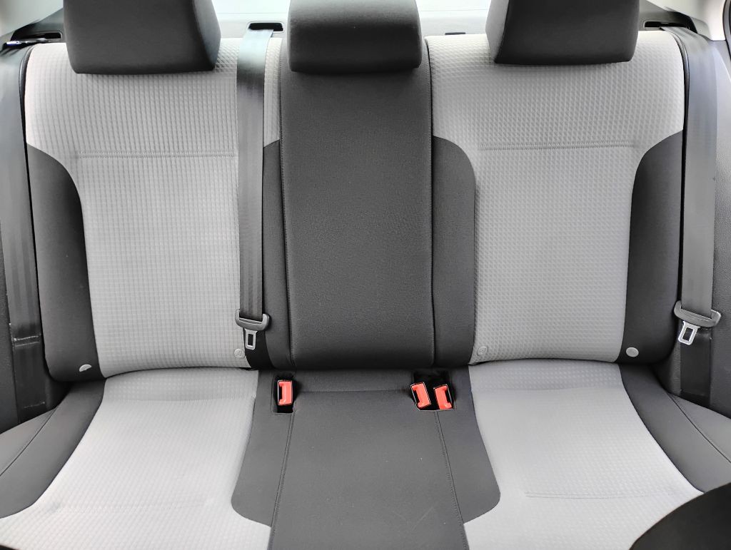 2017 Volkswagen Jetta Image 11