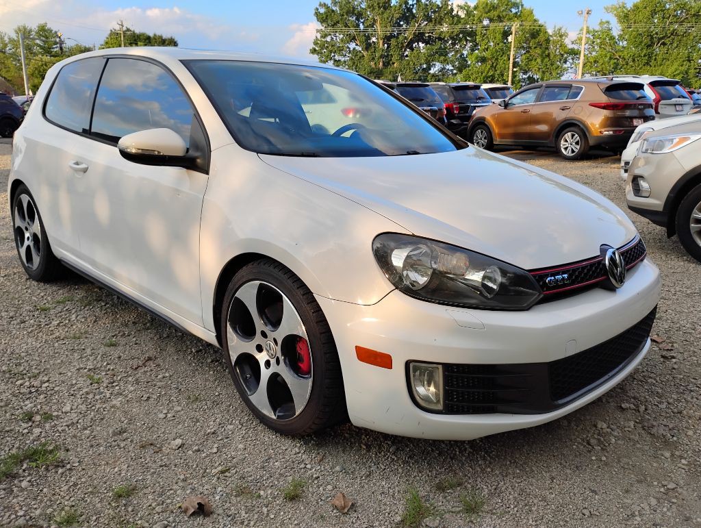 2010 Volkswagen GTI Image 4