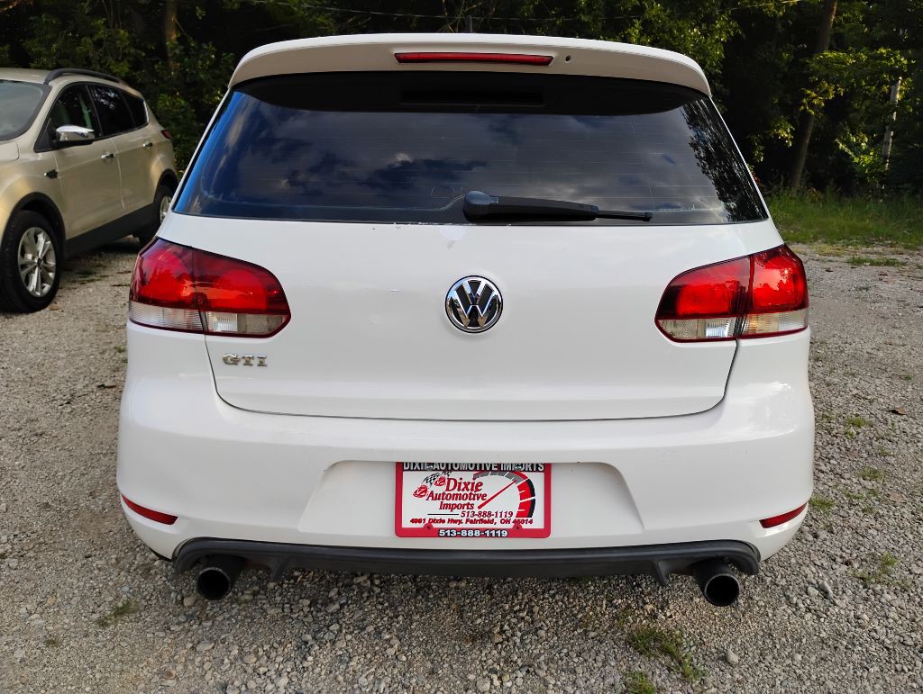 2010 Volkswagen GTI Image 6